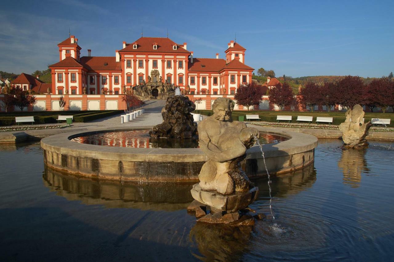 Prostorny 3 Pokojovy Apartman S Dvema Terasami Prague Luaran gambar